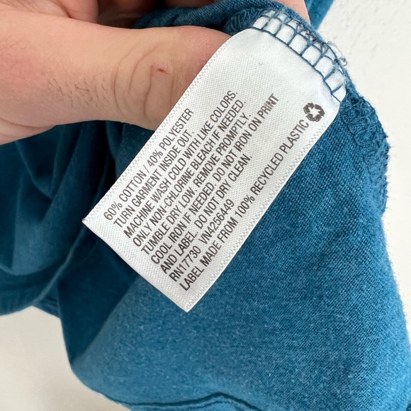 Mossimo, Slight V Neck, Size M, T Shirt Short Sleeve, - Picture 4 of 5